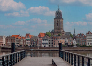 Postkaart Deventer Kiekjes 05 - Skyline van Deventer X12