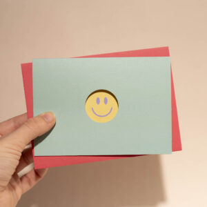 Wenskaart Cut it Out 012 - SMILEY X6